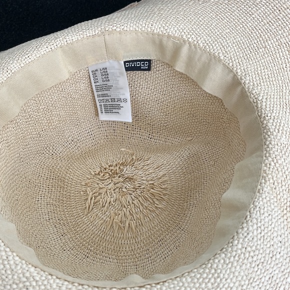 H&M Divided wide brim floppy straw hat - Picture 2 of 4